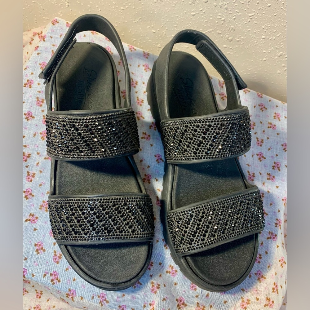 Sketchers Foamies Arch Fit Black Rhinestone Sandals - Picture 4 of 12